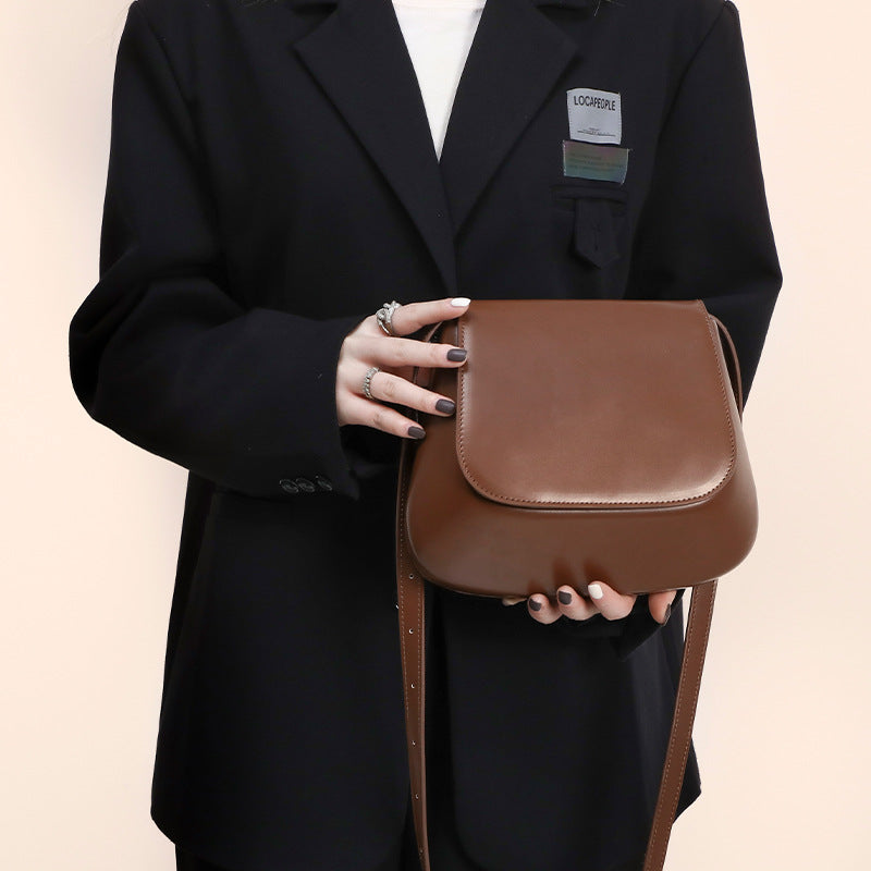 The Sienna Saddle Bag – Vegan Leather Crossbody